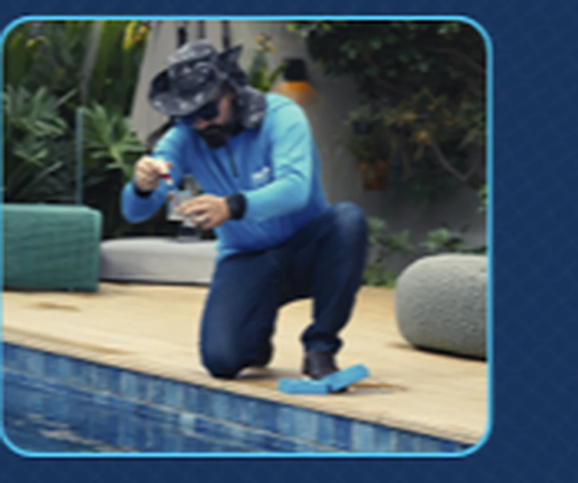 Serviço de limpeza e tratamento de piscina Help Piscinas